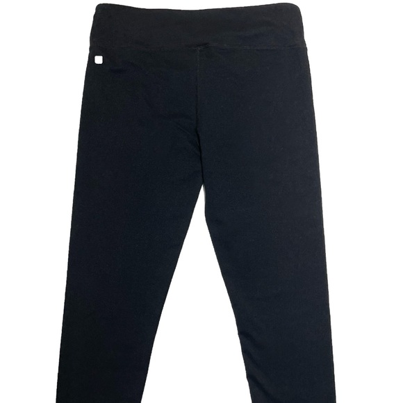 Fabletics Cropped Leggings Athletic Pants Crop Leg Style Black Size Medium - Picture 2 of 10